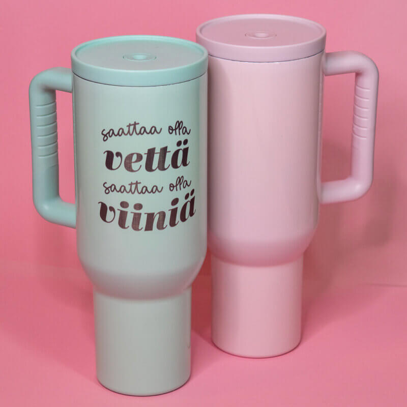 Saattaa olla vettä, saattaa olla viiiniä -termosmuki